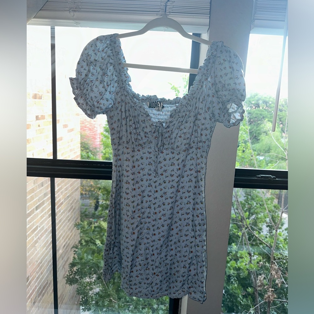 Mini sundress lightly worn. Great condition, smoke free house